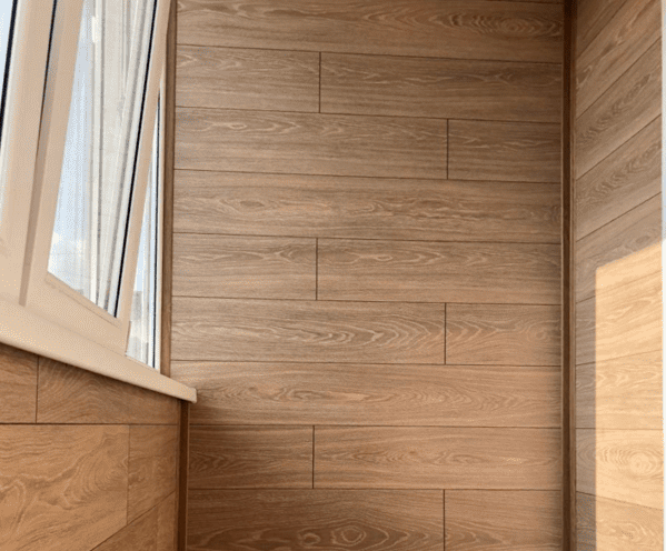 Отделка балконов ламинатом в Минске